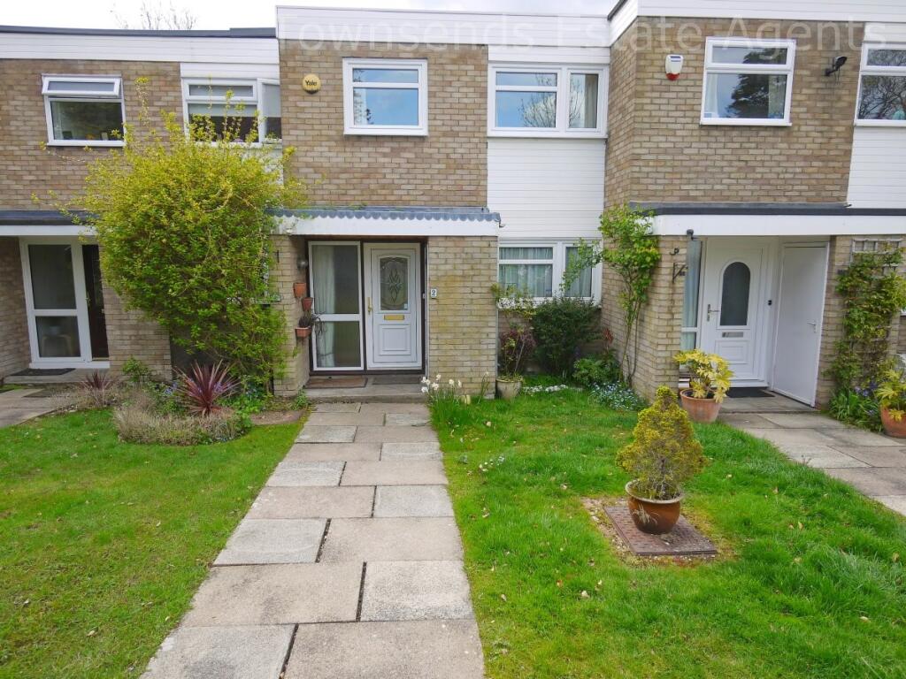 2 bed Mid Terraced House for rent in Northwood. From Townsends