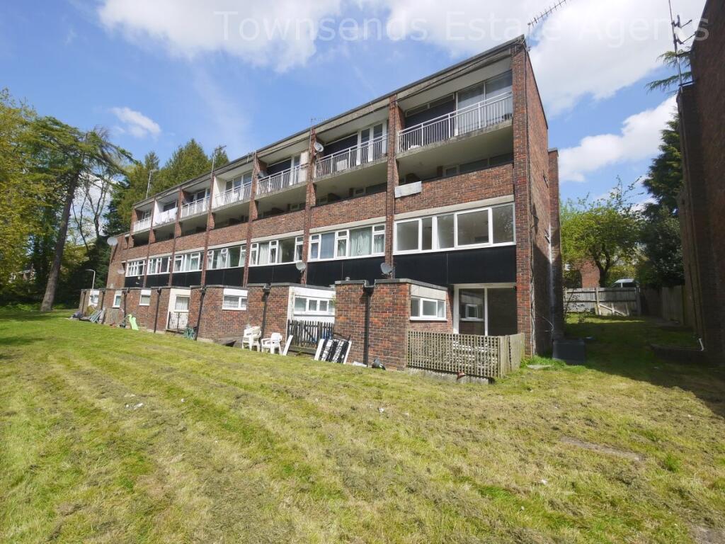 3 bed Annexe for rent in Northwood. From Townsends