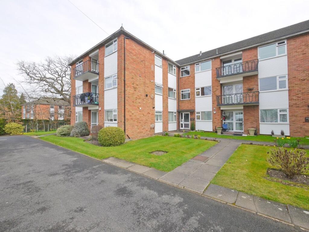 2 bed 1st Floor Flat for rent in Northwood. From Townsends