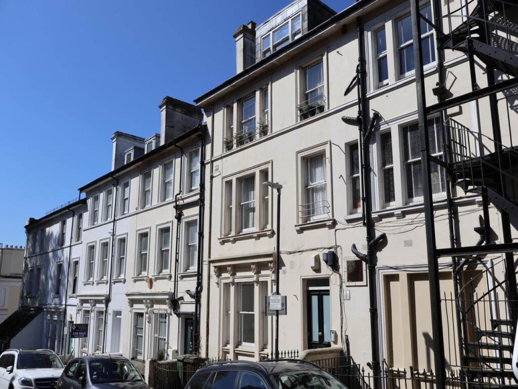 2 bed 1st Floor Flat for rent in Tunbridge Wells. From TW Property - Tunbridge Wells