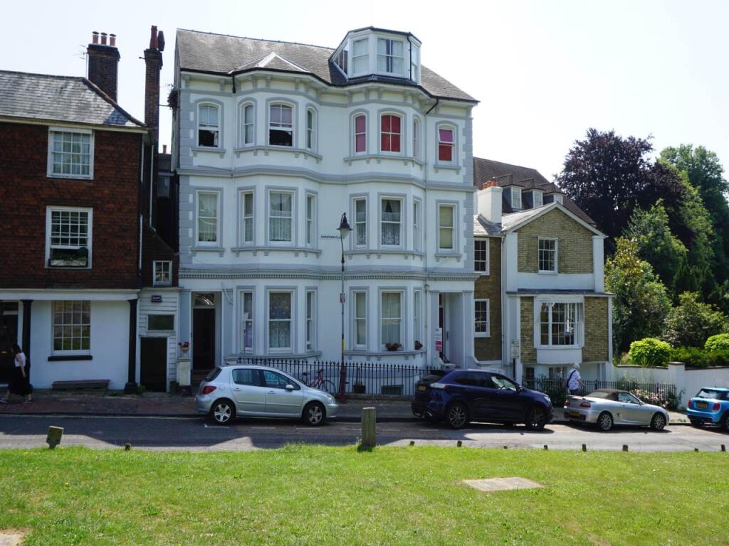 4 bed Studio for rent in Tunbridge Wells. From TW Property - Tunbridge Wells