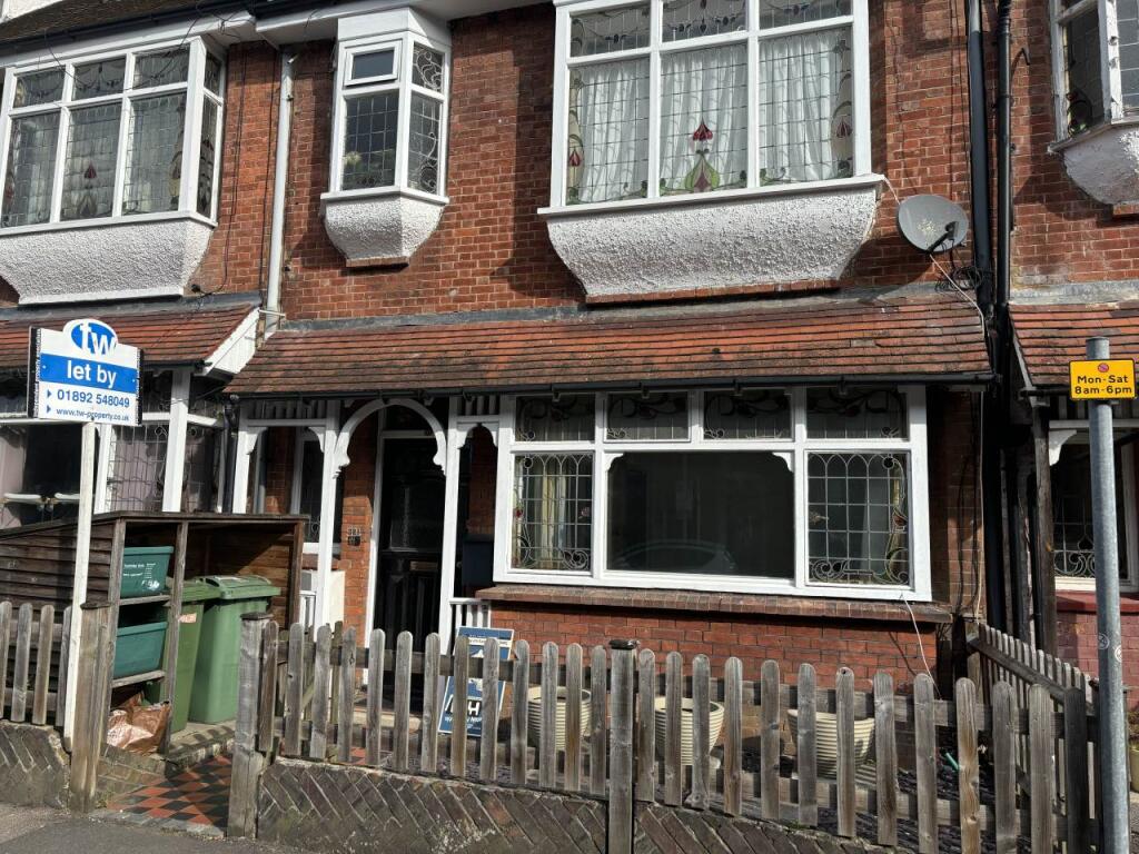 1 bed 1st Floor Flat for rent in Tunbridge Wells. From TW Property - Tunbridge Wells 1 bed 1st Floor Flat for rent in Tunbridge Wells. From TW Property - Tunbridge Wells