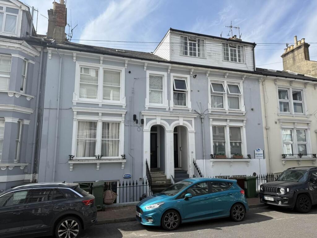 1 bed 1st Floor Flat for rent in Tunbridge Wells. From TW Property - Tunbridge Wells