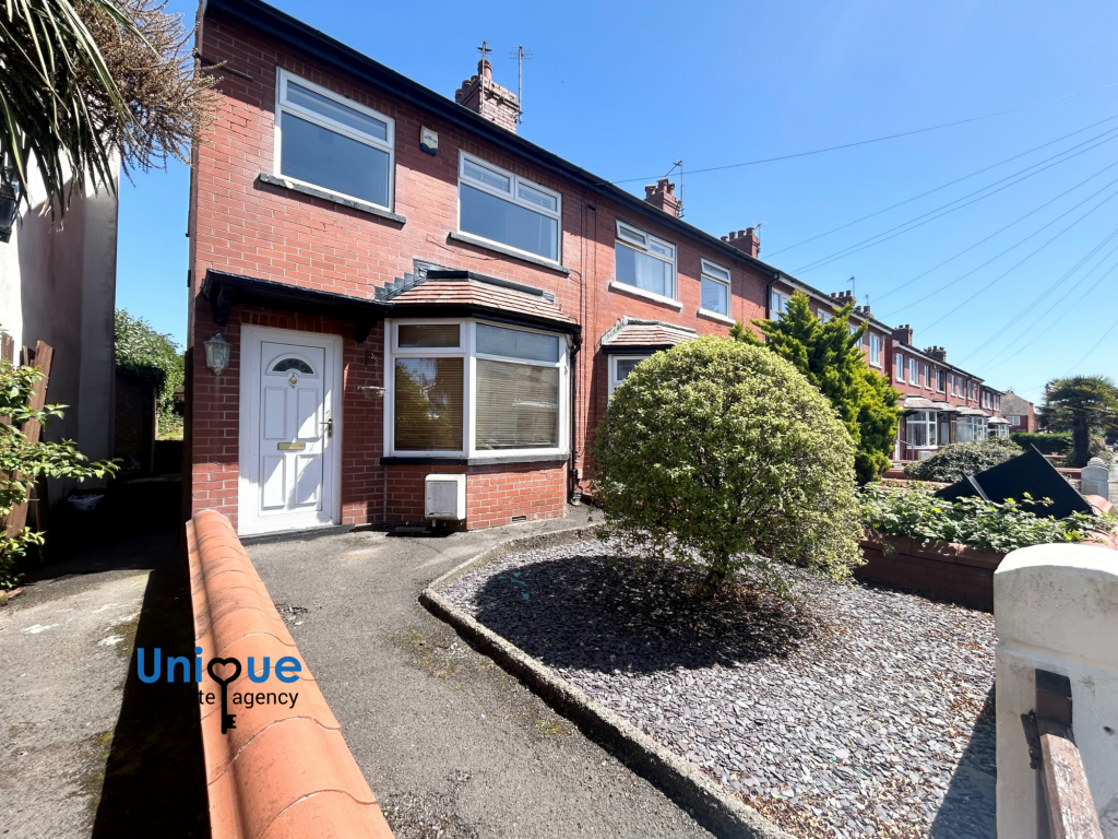 3 bed End of Terrace for rent in Staining. From Unique Estate Agency Ltd - Fleetwood