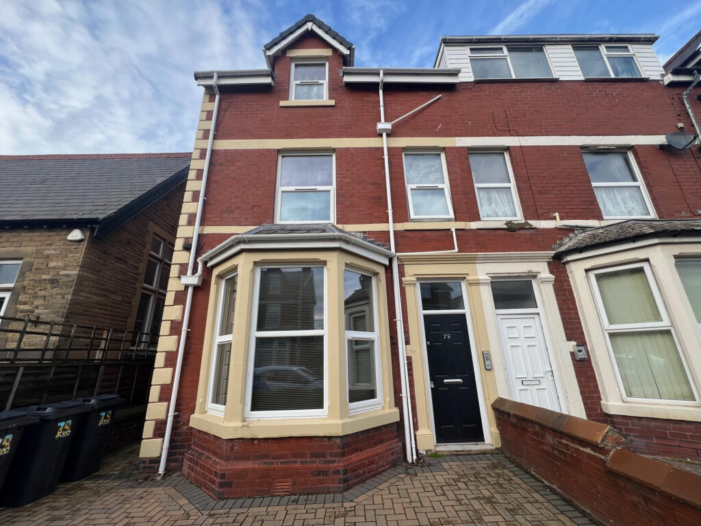 4 bed Studio for rent in Lytham St Anne's. From Unique Estate Agency Ltd - St Annes