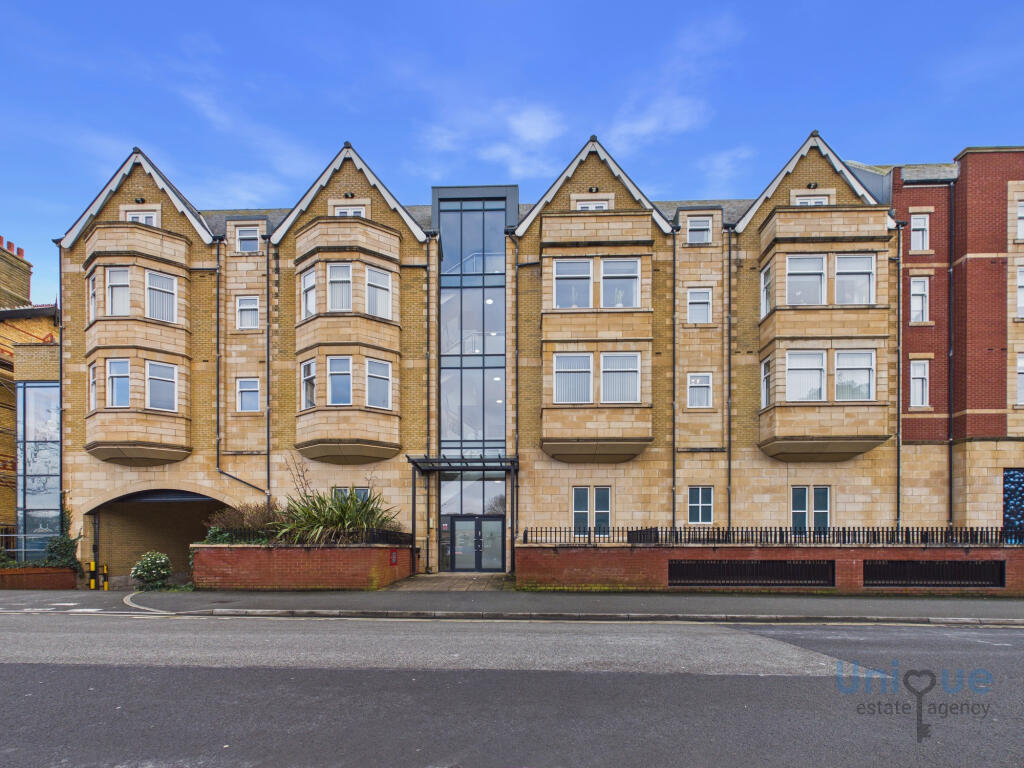 2 bed Apartment for rent in Lytham St Anne's. From Unique Estate Agency Ltd - St Annes
