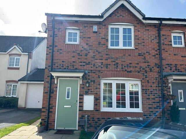 3 bed Mid Terraced House for rent in Preston. From Unique Estate Agency Ltd - St Annes