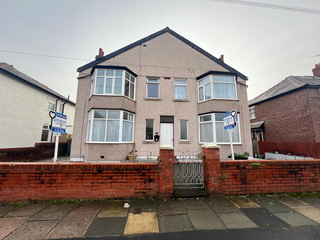 2 bed Apartment for rent in Blackpool. From Unique Estate Agency Ltd - St Annes