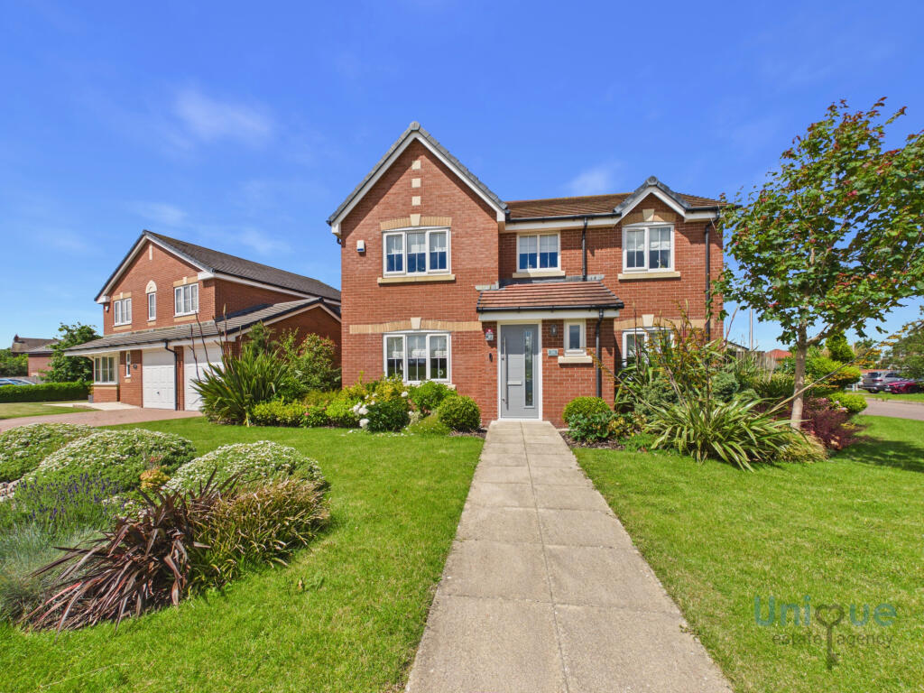 4 bed Detached for rent in Lytham St Anne's. From Unique Estate Agency Ltd - St Annes 4 bed Detached for rent in Lytham St Anne's. From Unique Estate Agency Ltd - St Annes