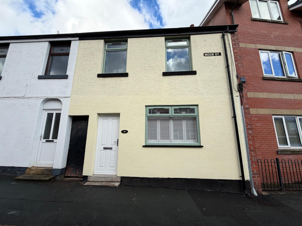 3 bed Mid Terraced House for rent in Preston. From Unique Estate Agency Ltd - St Annes