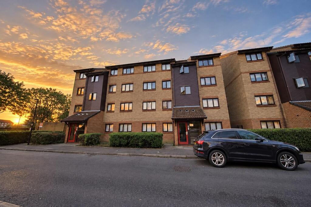 1 bed 1st Floor Flat for rent in London. From Unique Estates Property Services - Southgate 1 bed 1st Floor Flat for rent in London. From Unique Estates Property Services - Southgate