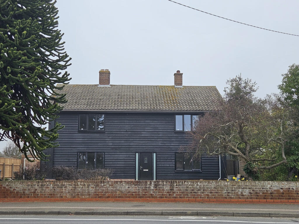 2 bed Apartment for rent in Felixstowe. From Wainwrights Estate & Lettings Agent Ltd - Felixstowe 2 bed Apartment for rent in Felixstowe. From Wainwrights Estate & Lettings Agent Ltd - Felixstowe