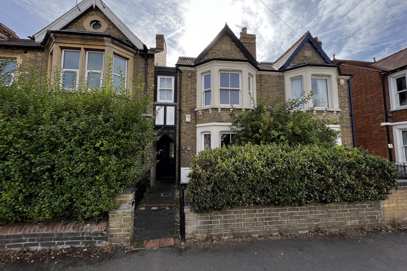 4 bed House (unspecified) for rent in Sandford-on-Thames. From Wallers Estate Agents - Oxford