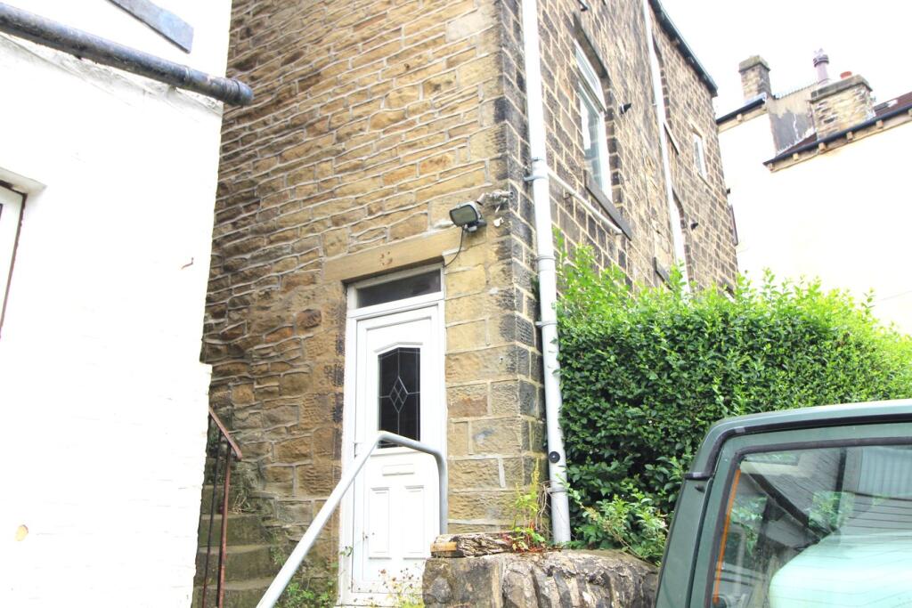 1 bed Mid Terraced House for rent in Keighley. From Day & Co Estate Agents Limited - Keighley 1 bed Mid Terraced House for rent in Keighley. From Day & Co Estate Agents Limited - Keighley