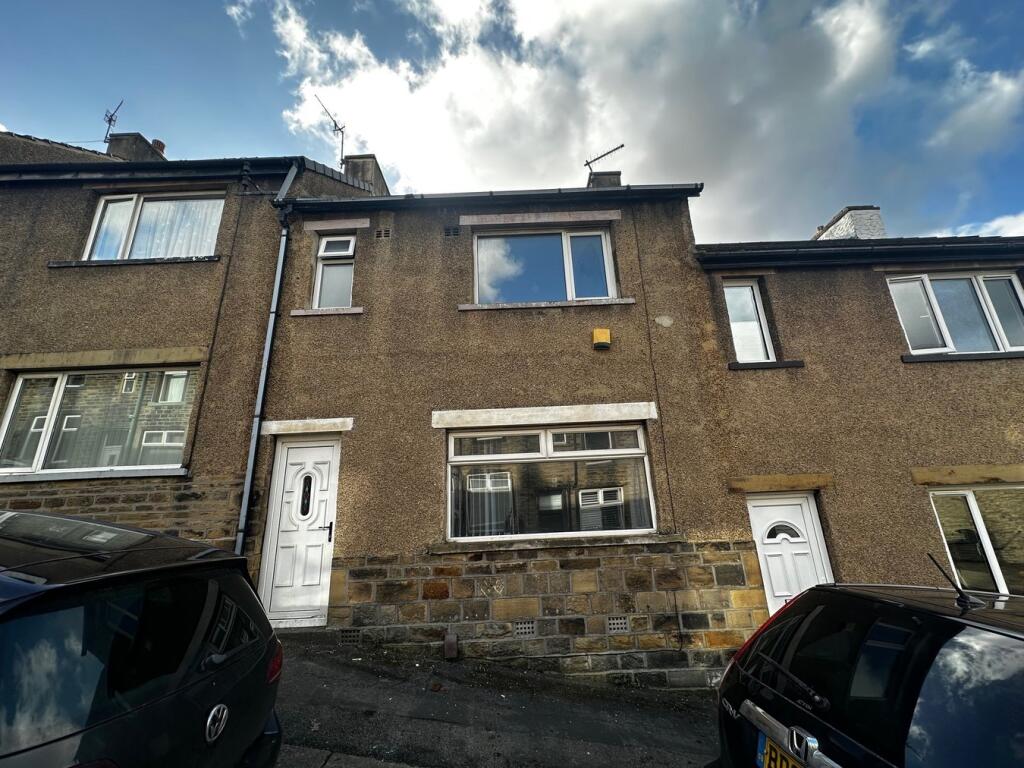 3 bed Mid Terraced House for rent in Keighley. From Day & Co Estate Agents Limited - Keighley 3 bed Mid Terraced House for rent in Keighley. From Day & Co Estate Agents Limited - Keighley