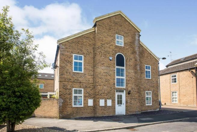 2 bed Apartment for rent in Bingley. From Day & Co Estate Agents Limited - Keighley