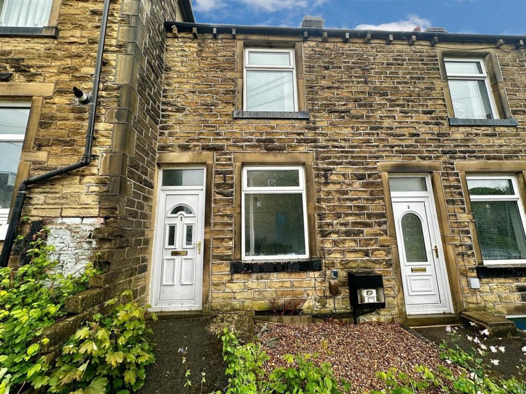 2 bed Mid Terraced House for rent in Keighley. From Day & Co Estate Agents Limited - Keighley