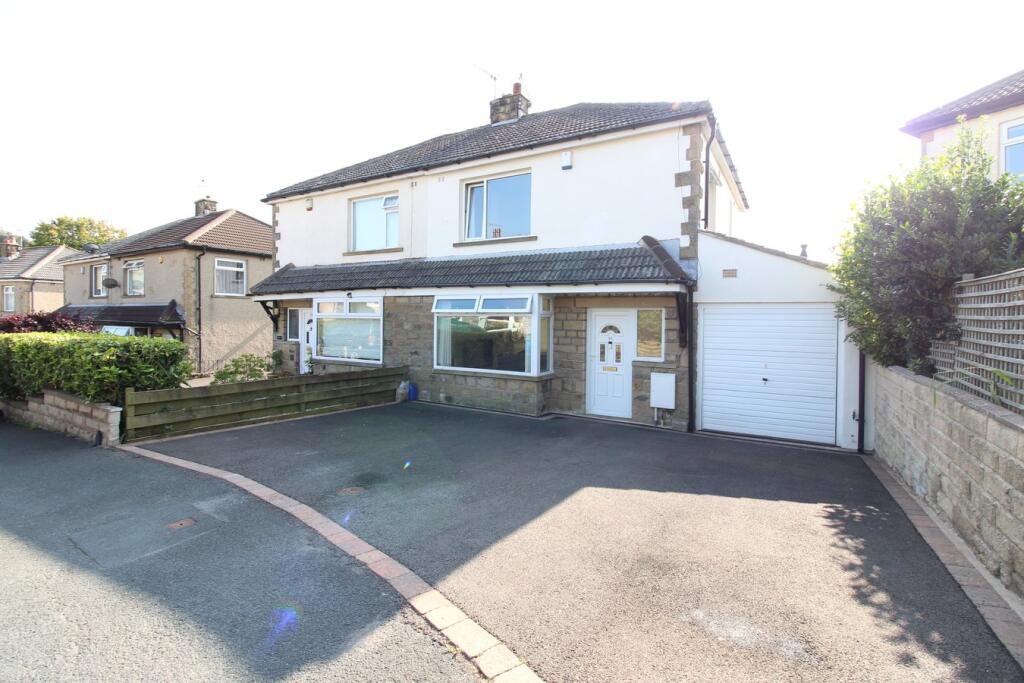 4 bed Semi Detached for rent in Keighley. From Day & Co Estate Agents Limited - Keighley 4 bed Semi Detached for rent in Keighley. From Day & Co Estate Agents Limited - Keighley