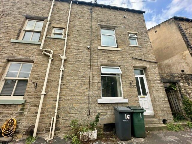 2 bed Mid Terraced House for rent in West Morton. From Day & Co Estate Agents Limited - Keighley