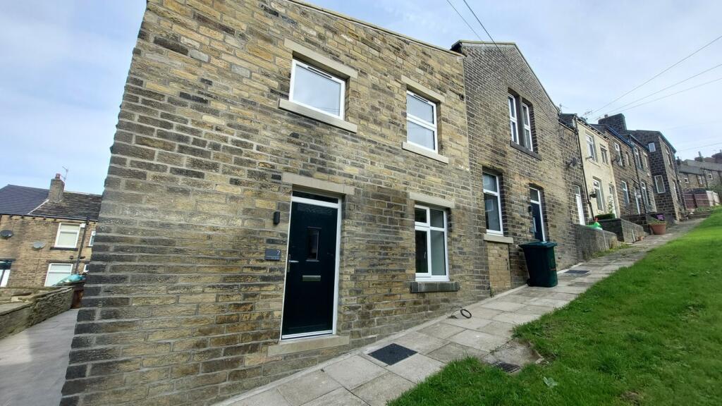 2 bed End of Terrace for rent in Keighley. From Day & Co Estate Agents Limited - Keighley 2 bed End of Terrace for rent in Keighley. From Day & Co Estate Agents Limited - Keighley