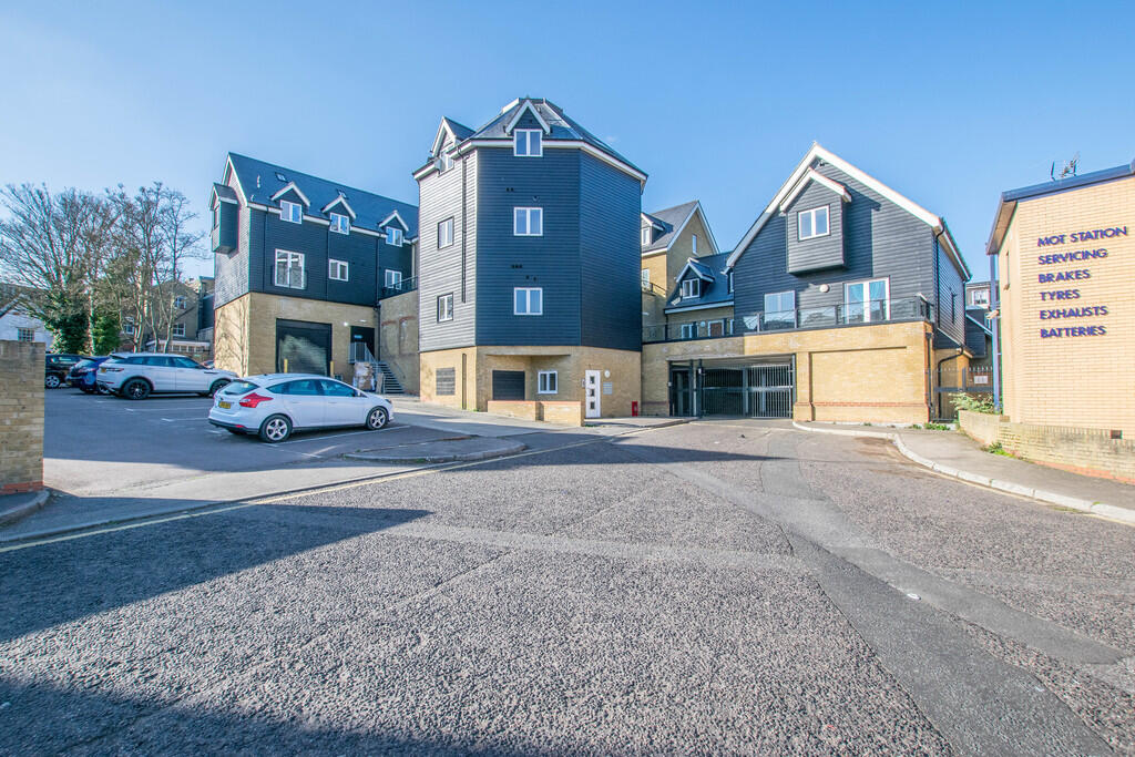 2 bed Apartment for rent in Hoddesdon. From Westwood Leber - Hertfordshire 2 bed Apartment for rent in Hoddesdon. From Westwood Leber - Hertfordshire