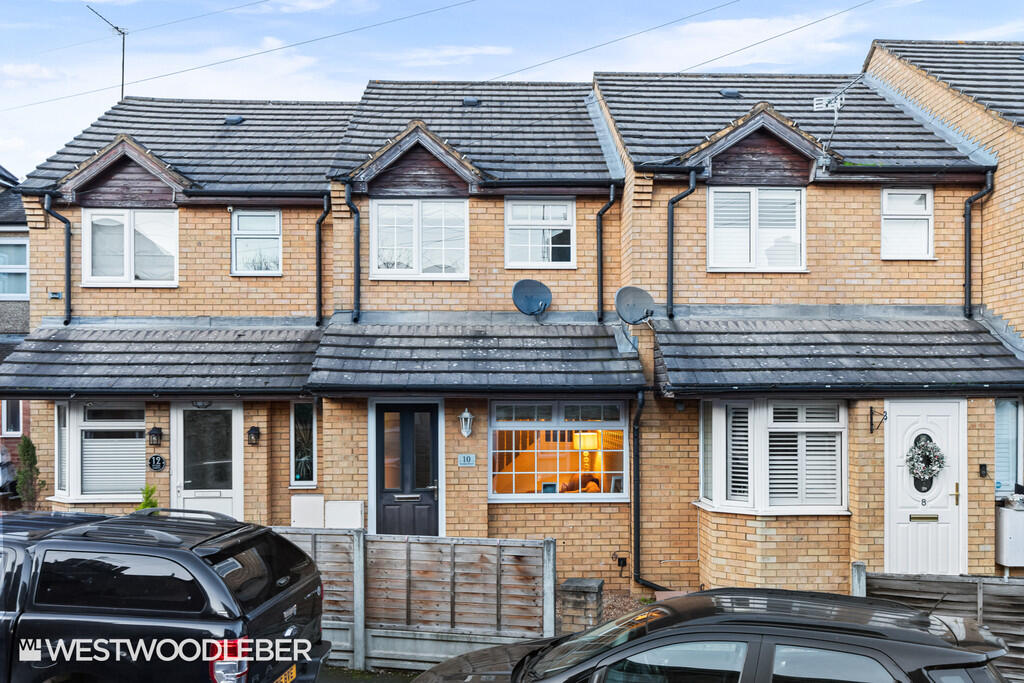 2 bed Mid Terraced House for rent in Hoddesdon. From Westwood Leber - Hertfordshire