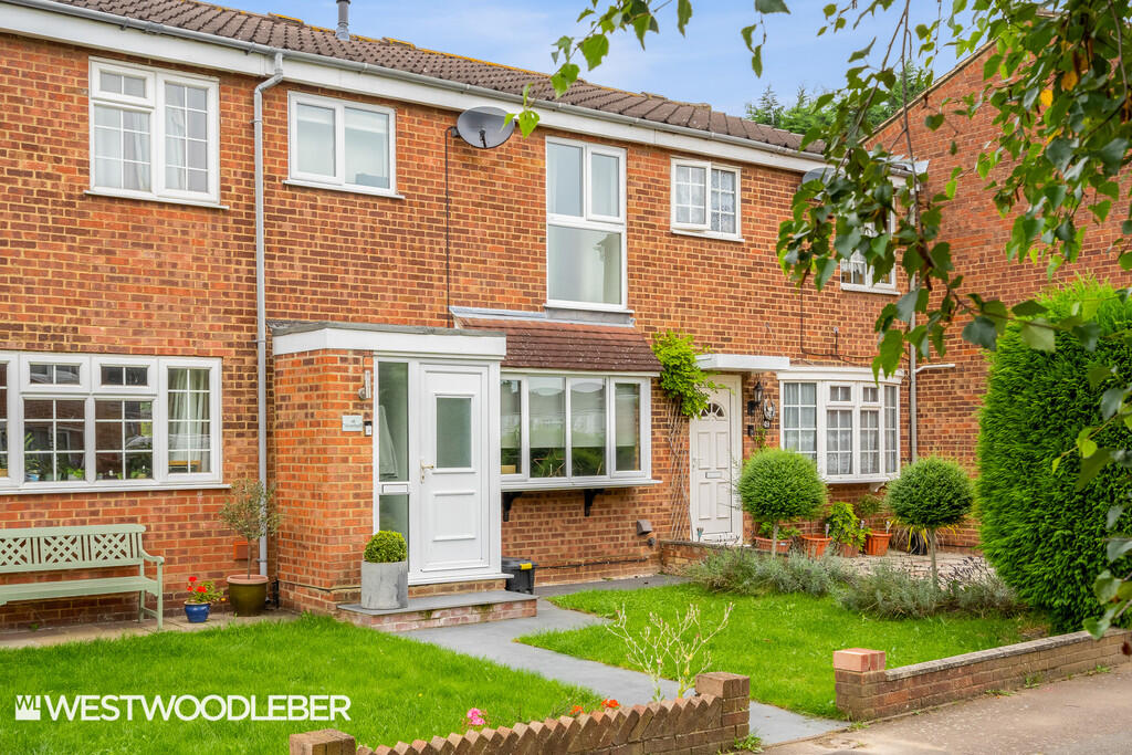 3 bed Mid Terraced House for rent in Wormley West End. From Westwood Leber - Hertfordshire 3 bed Mid Terraced House for rent in Wormley West End. From Westwood Leber - Hertfordshire