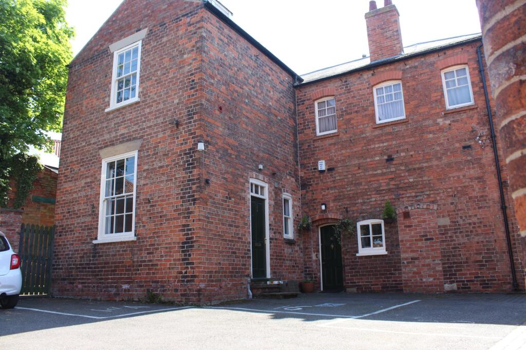 1 bed Semi Detached for rent in Newark-on-Trent. From Whitegates - Newark