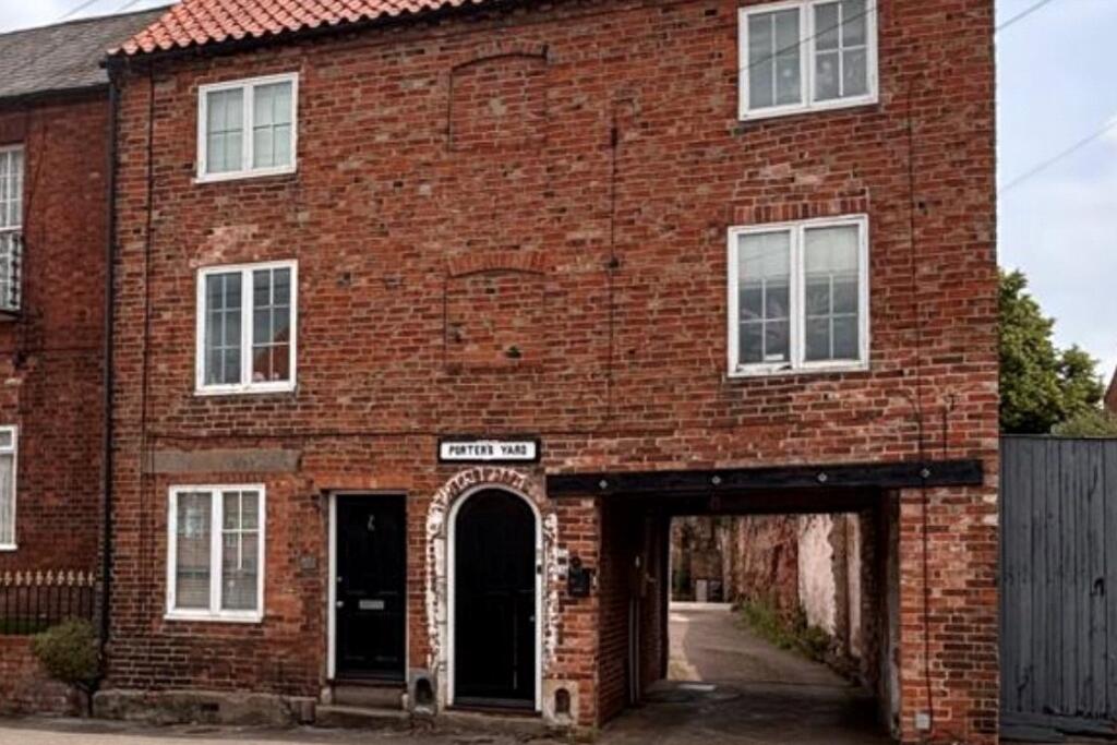 1 bed Apartment for rent in Newark-on-Trent. From Whitegates - Newark