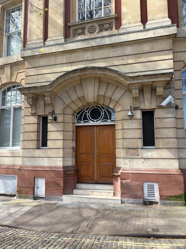 4 bed 1st Floor Flat for rent in . From Wildheart Residential Management Limited - Epsom