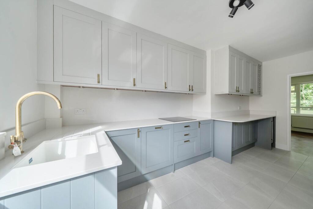 2 bed 1st Floor Flat for rent in Hendon. From Wildheart Residential Management Limited - Epsom