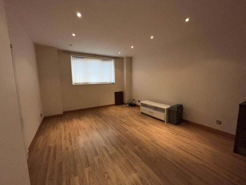 2 bed Apartment for rent in Birkenhead. From Wildheart Residential Management Limited - Epsom