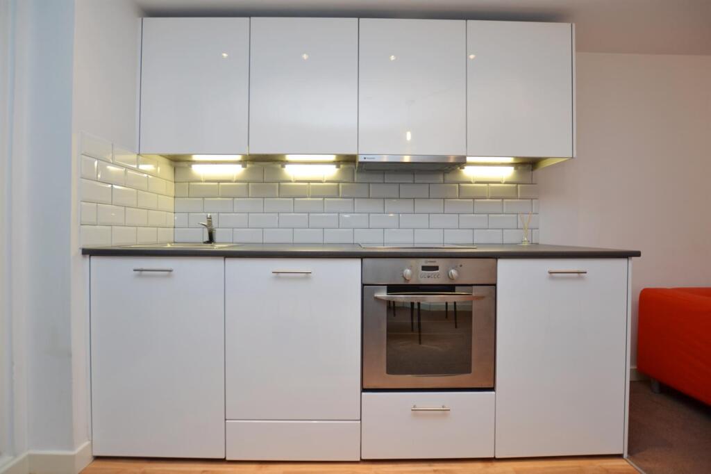2 bed Apartment for rent in West Bridgford. From Wildheart Residential Management Limited - Epsom 2 bed Apartment for rent in West Bridgford. From Wildheart Residential Management Limited - Epsom