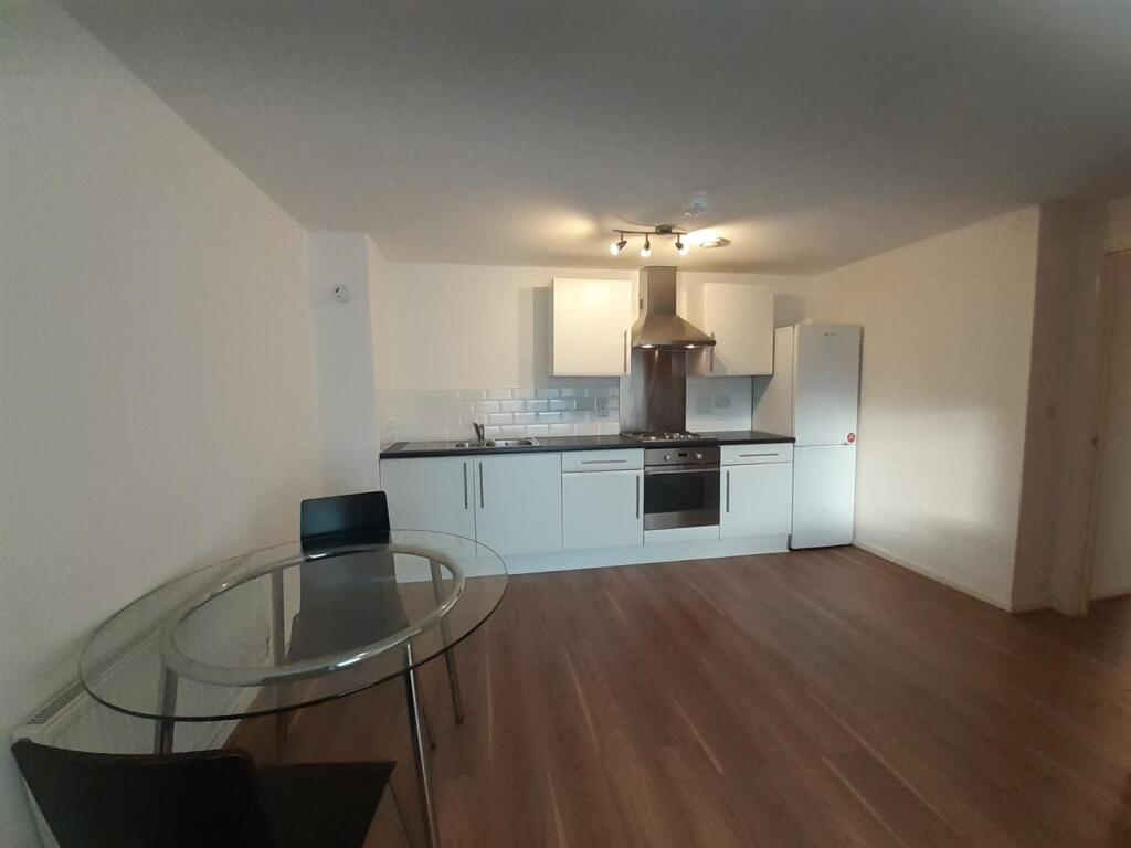 2 bed 1st Floor Flat for rent in St Helens. From Wildheart Residential Management Limited - Epsom 2 bed 1st Floor Flat for rent in St Helens. From Wildheart Residential Management Limited - Epsom