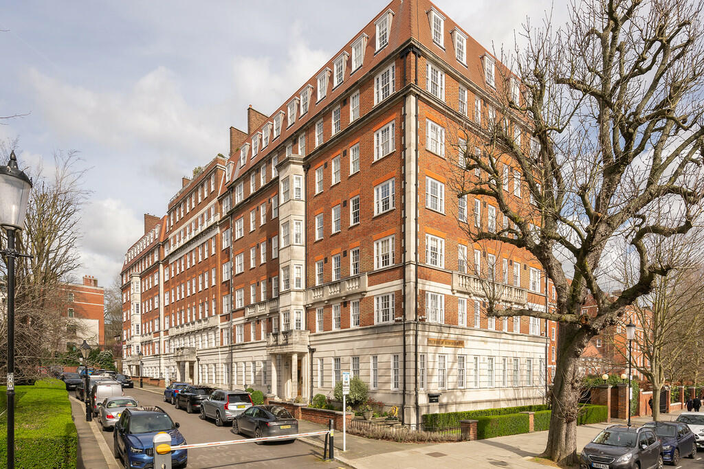 3 bed Apartment for rent in Kensington. From Wilfords