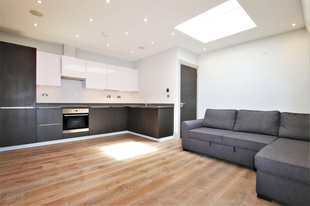 1 bed Apartment for rent in Fulham. From Wilfords London - Kensington