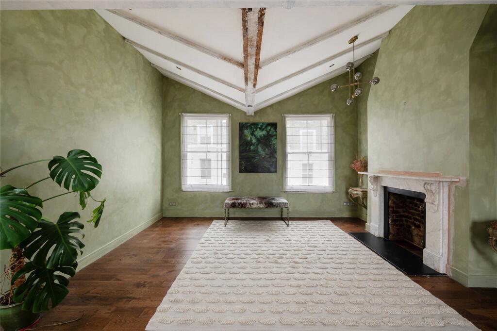 3 bed Detached for rent in Kensington. From Wilfords London - Kensington