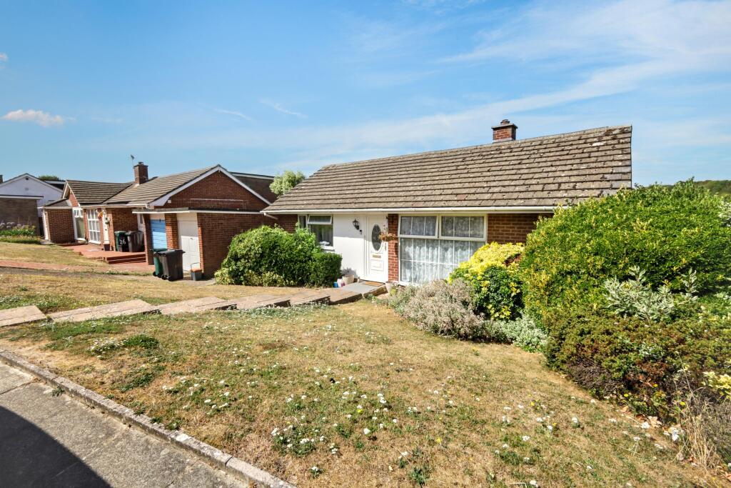 4 bed Detached for rent in Portslade-by-Sea. From Dean & Co - Hove 4 bed Detached for rent in Portslade-by-Sea. From Dean & Co - Hove