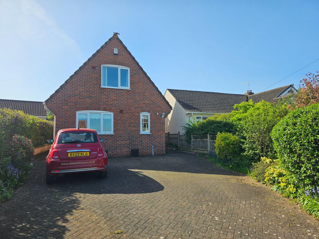 2 bed Detached for rent in Claverham. From Debbie Fortune Estate Agents - Congresbury 2 bed Detached for rent in Claverham. From Debbie Fortune Estate Agents - Congresbury