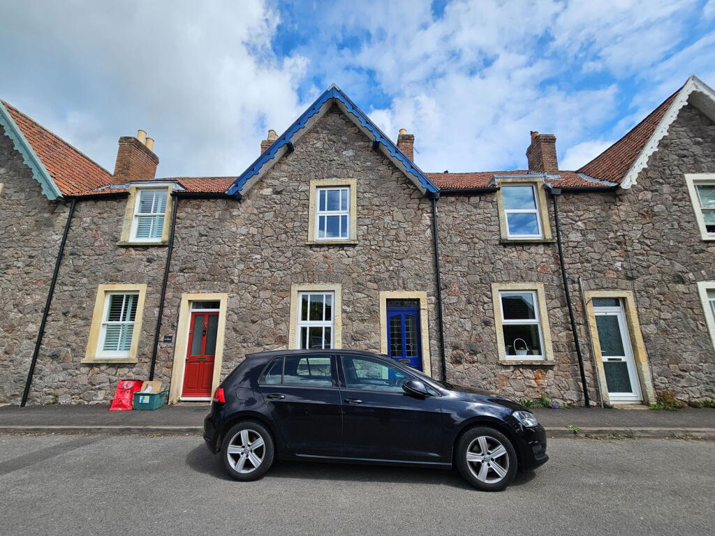2 bed Mid Terraced House for rent in Wrington. From Debbie Fortune Estate Agents - Congresbury