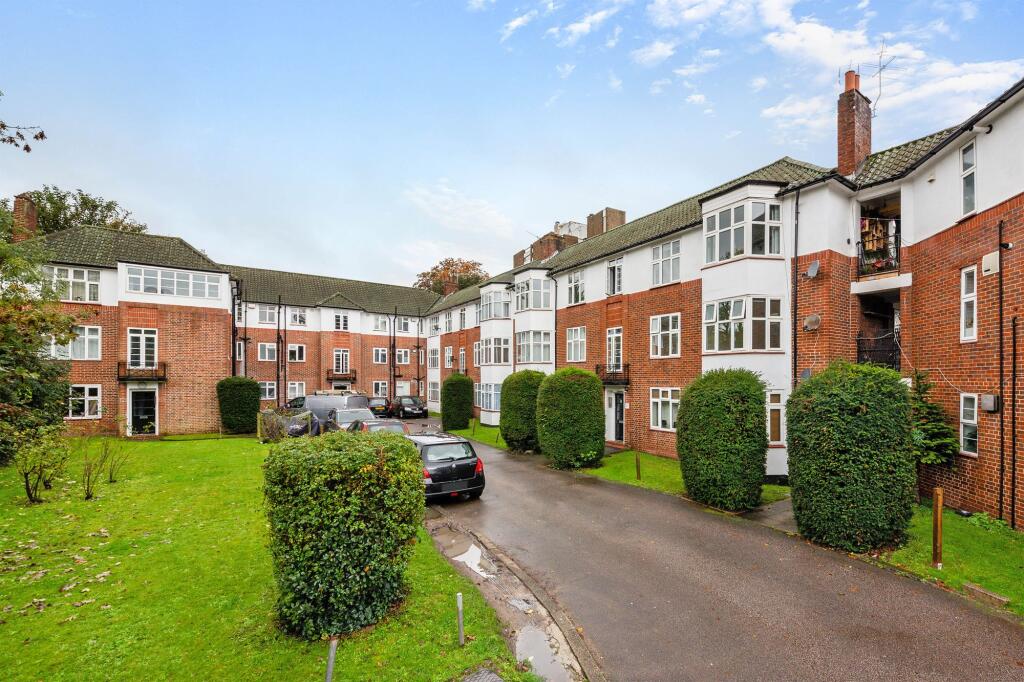 2 bed 1st Floor Flat for rent in Streatham. From Willmotts - London