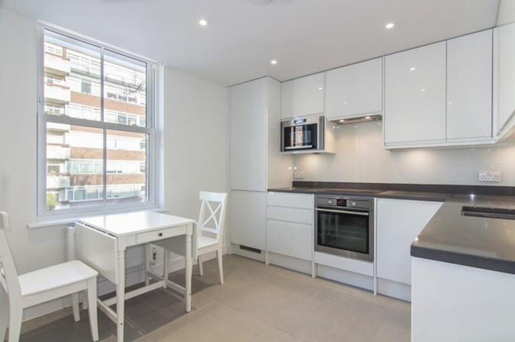 2 bed Apartment for rent in London. From Willmotts - London