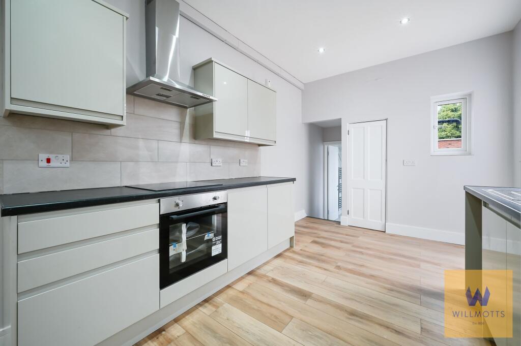 2 bed 1st Floor Flat for rent in London. From Willmotts - London