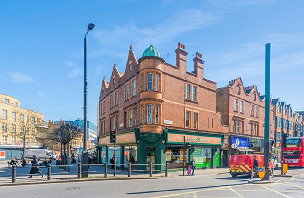 1 bed 1st Floor Flat for rent in Fulham. From Willmotts - London