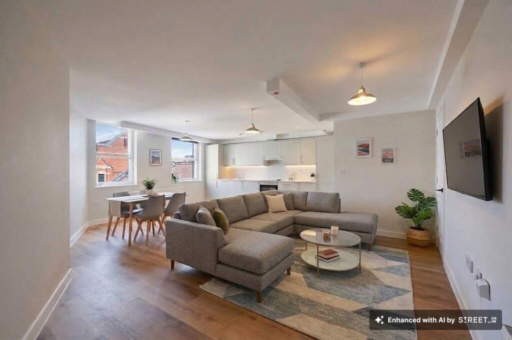 2 bed 1st Floor Flat for rent in London. From Willmotts - London