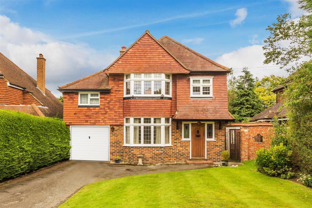 4 bed Detached for rent in West Horsley. From Wills & Smerdon 4 bed Detached for rent in West Horsley. From Wills & Smerdon