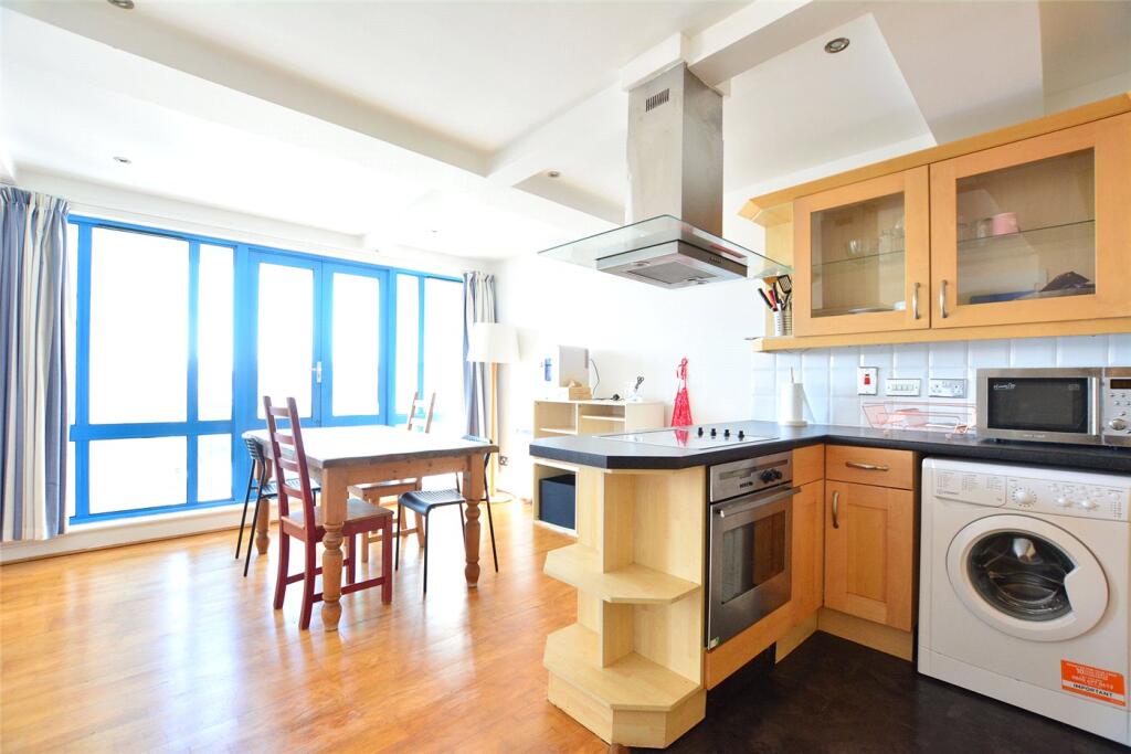 2 bed Apartment for rent in London. From Winkworth - Greenwich