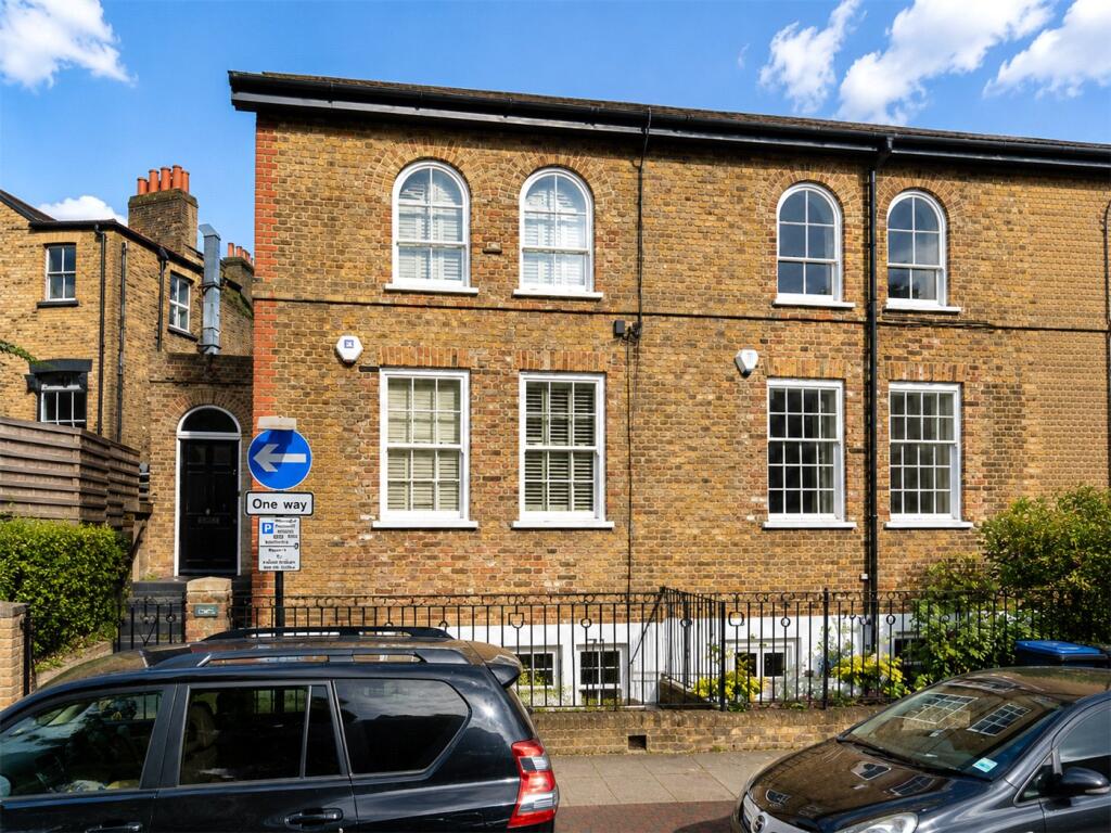 2 bed End of Terrace for rent in London. From Winkworth - Greenwich 2 bed End of Terrace for rent in London. From Winkworth - Greenwich