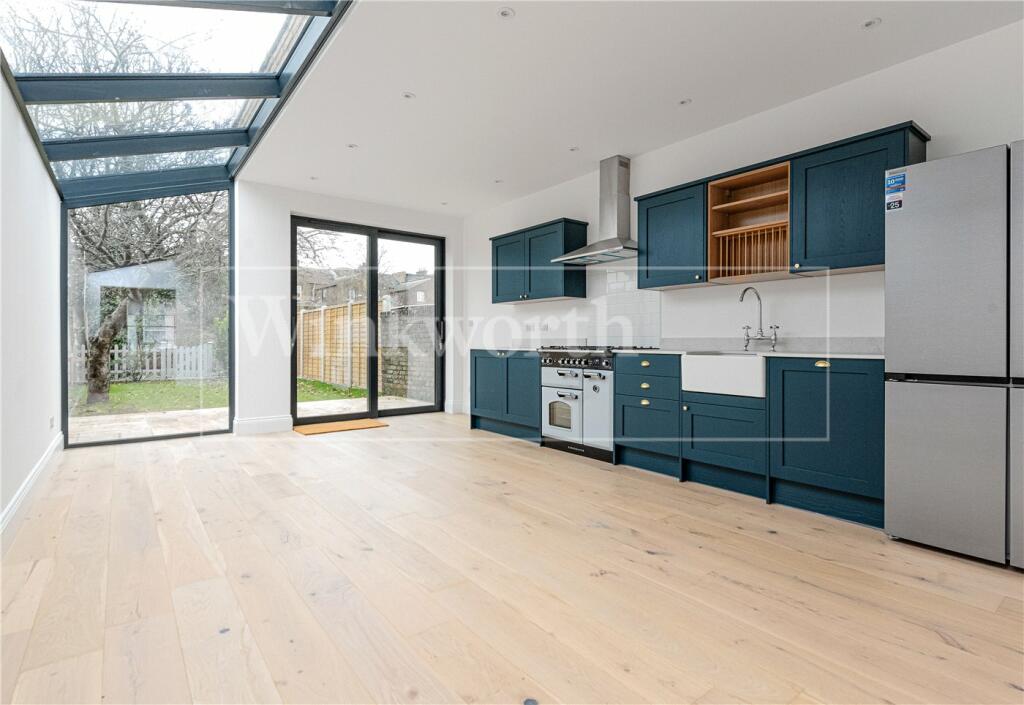 3 bed Mid Terraced House for rent in London. From Winkworth - Kensal Rise & Queen's Park