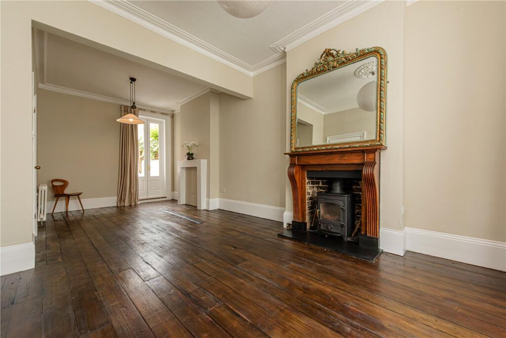 5 bed End of Terrace for rent in London. From Winkworth - Kensal Rise & Queen's Park